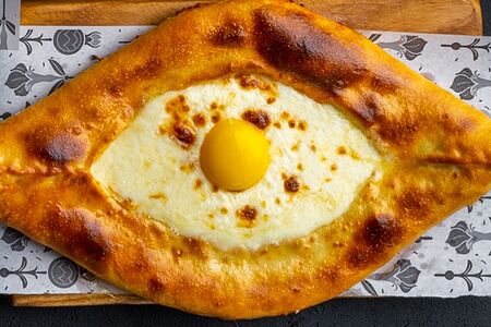 Хачапури по-аджарски