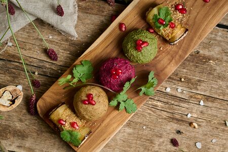 Ассорти бадриджани и пхали