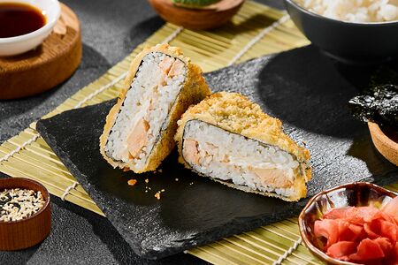 Пирожок темпура по-японски с курицей