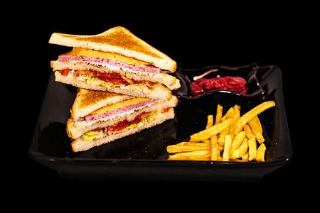 Сэндвич с ветчиной и фри