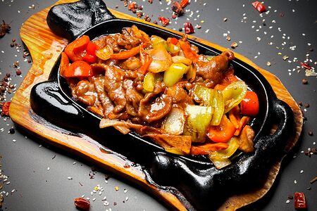 Баранина с овощами