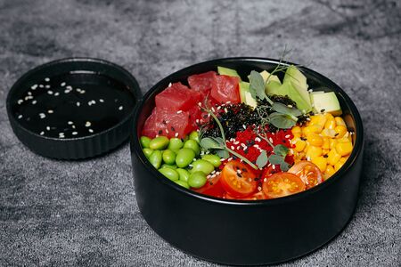 Поке с тунцом