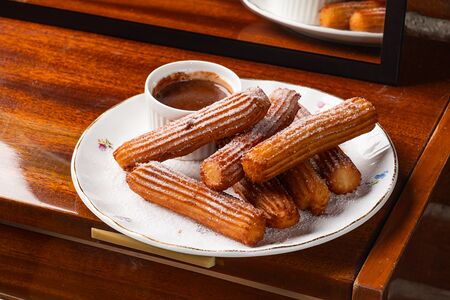 Чуррос с горячим шоколадом