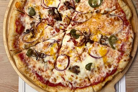 Пицца Мексиканская с халапеньо 