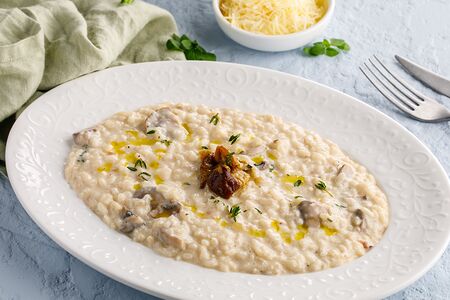 Ризотто с белыми грибами и шампиньонами