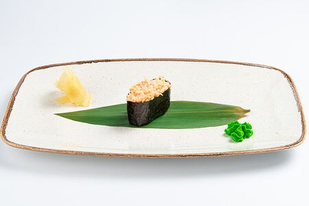 Спайси суши с крабом