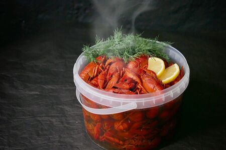 Средне-крупные вареные раки