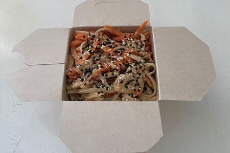 Лапша с говядиной в остром соусе