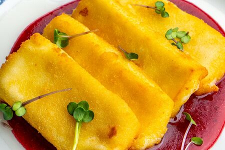 Жареный сыр сулугуни