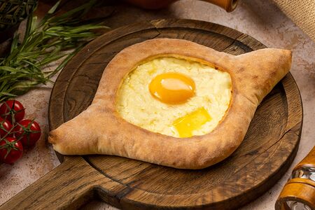 Хачапури по-аджарски