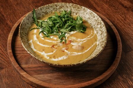 Тыквенный крем-суп с креветками