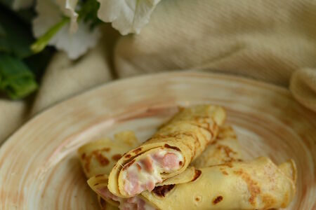 Блины с ветчиной и сыром