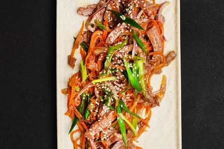 Салат с говядиной 