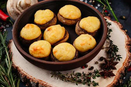 Шляпки из шампиньонов