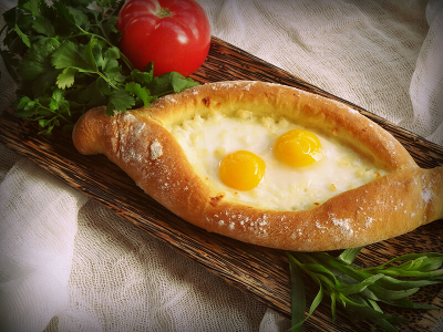 Хачапури по-аджарски