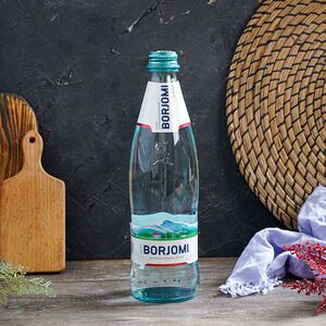 Минеральная вода, газированная Боржоми
