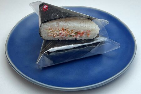 Онигири со снежным крабом