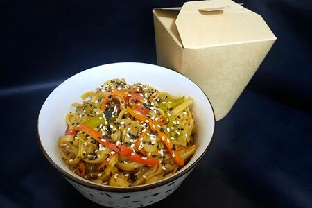 Удон с овощами