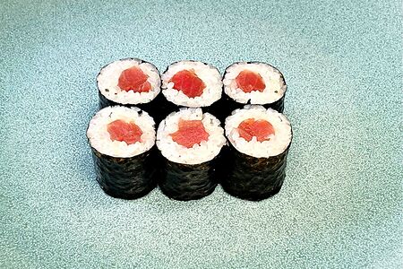 Мини-ролл с тунцом