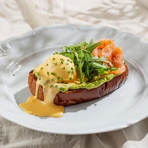 Бриошь с лососем 