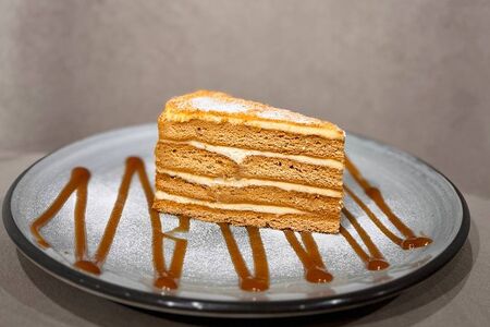 Торт Медовик