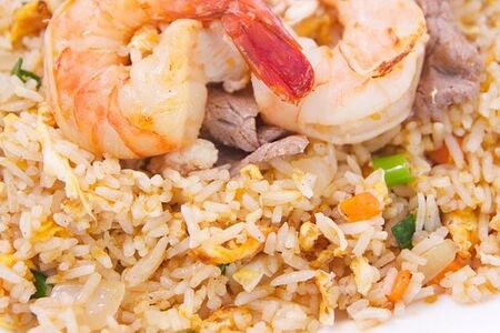 44 Жареный рис с морепродуктами 