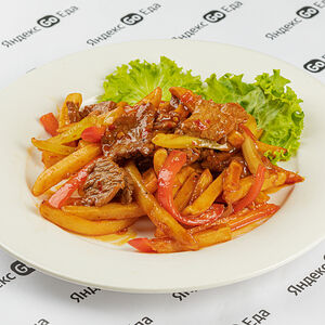 Мясо с картофелем фри