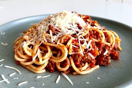 Паста с соусом болоньезе