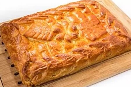 Пирог с творогом, апельсином и яблоком