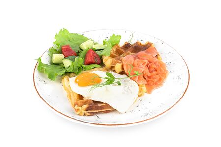 Картофельные вафли с семгой