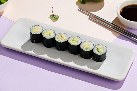 Маки-роллы с авокадо