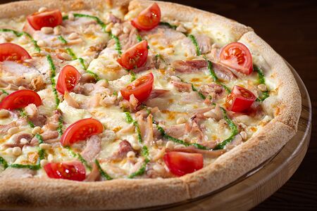 Пицца Копченый Цыпленок и Томаты Черри