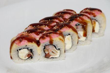 Запеченный ролл Фараон