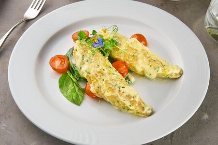 Дорада с соусом Берблан