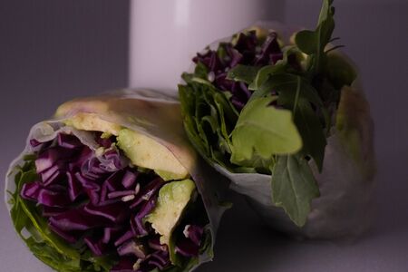 Спринг-ролл с авокадо