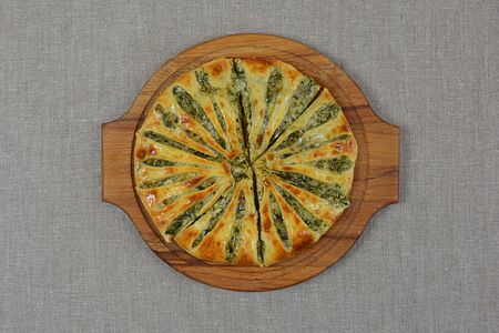 Хачапури со шпинатом и сыром