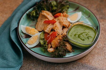 Филе цыпленка со шпинатом