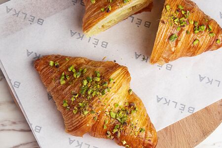 Фисташковый круассан