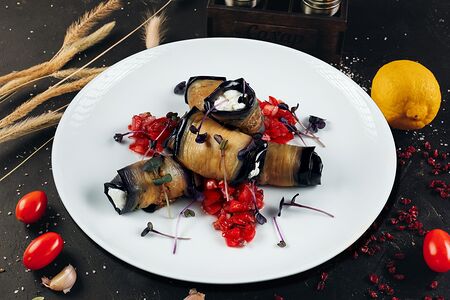 Рулетики из баклажанов