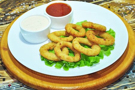 Кальмары в кляре