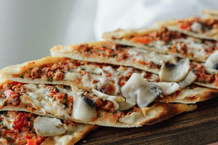 Пиде морской коктейль