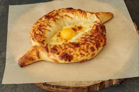 Хачапури по-аджарски