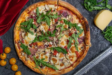 Пицца Капричеза