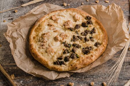 Осетинский пирог с курицей и грибами