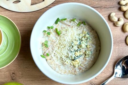 Каша с двумя видами сыра соленая