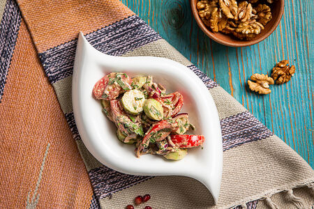 Салат по-грузински из свежих овощей