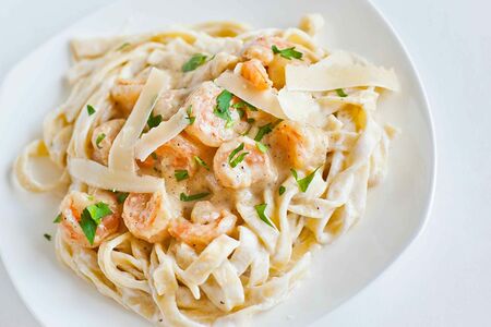 Паста тальятелле с креветками и кальмаром