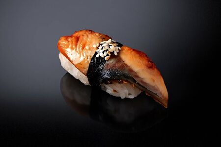 Нигири с угрем