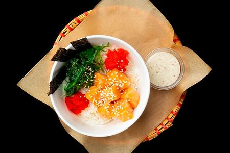 Поке с лососем