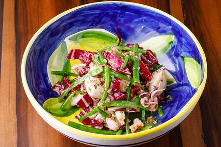 Cалат с морепродуктами